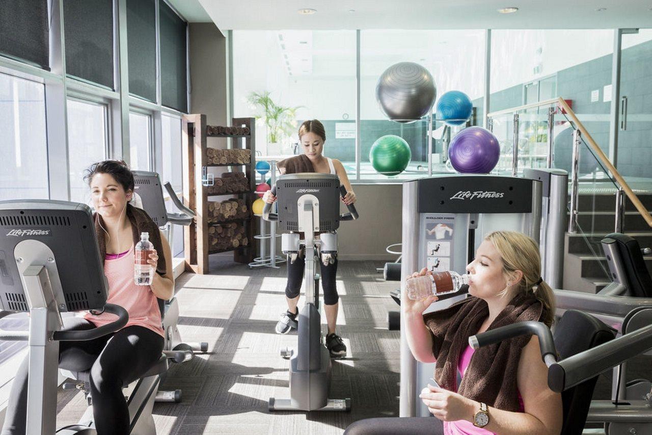 Fraser Suites Περθ Εξωτερικό φωτογραφία A Life Fitness gym